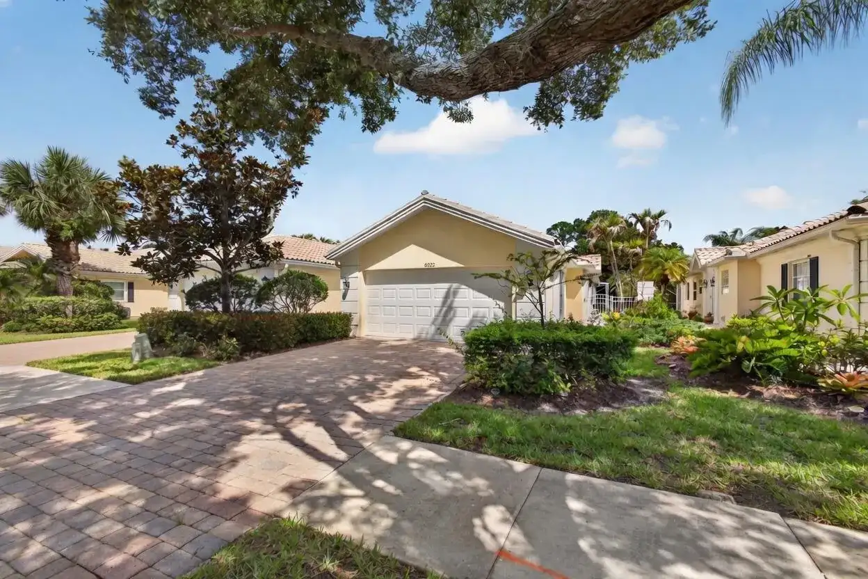 8522 SE Retreat Drive, Hobe Sound FL 33455 photo 5