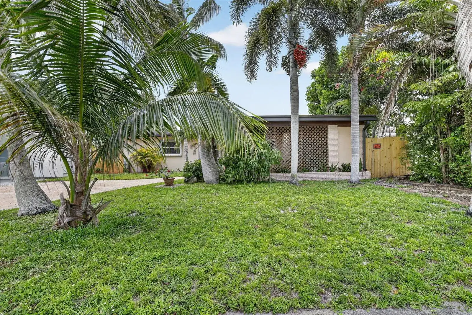 7140 Meade Street, Hollywood FL 33024 photo 2