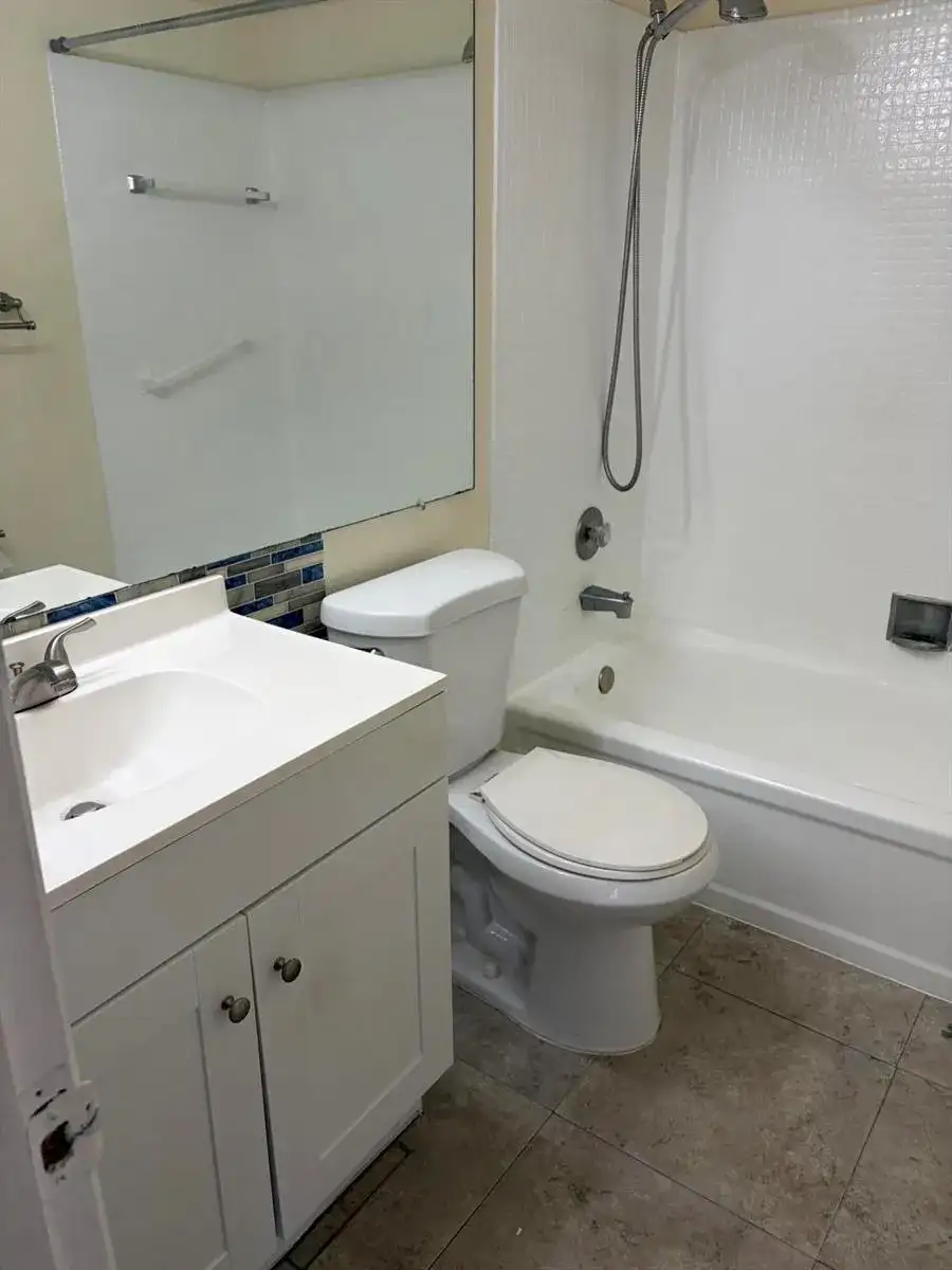 220 Berkshire K # 220, West Palm Beach FL 33417 photo 5