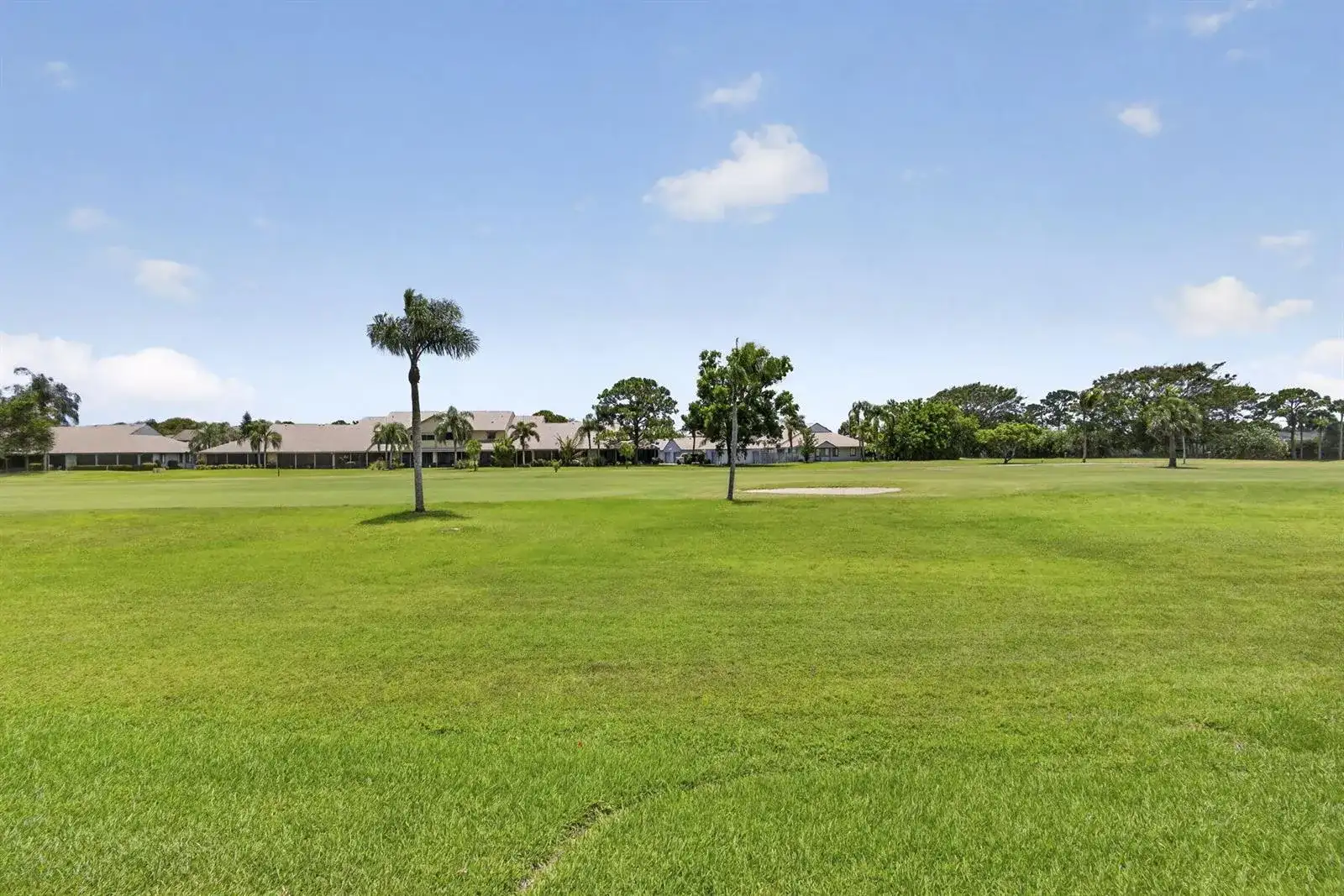 5954 SE Franklin Place, Hobe Sound FL 33455 photo 3