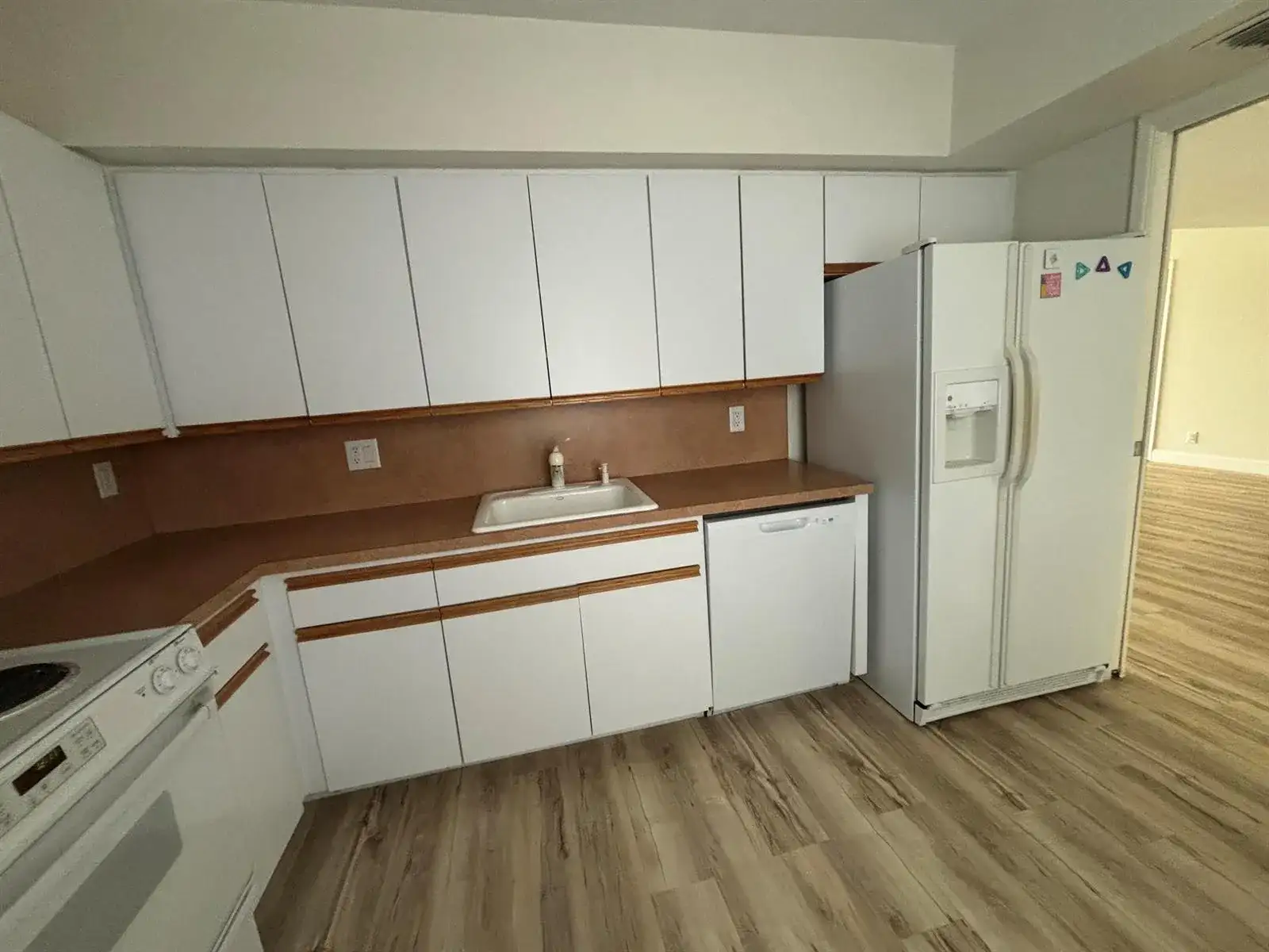 555 Oaks Lane # 309, Pompano Beach FL 33069 photo 3