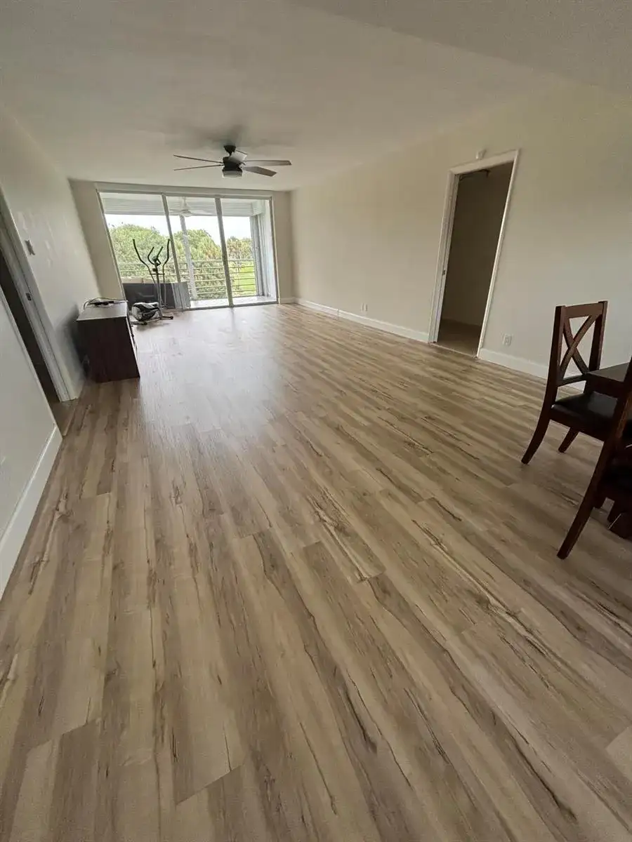 555 Oaks Lane # 309, Pompano Beach FL 33069 photo 5