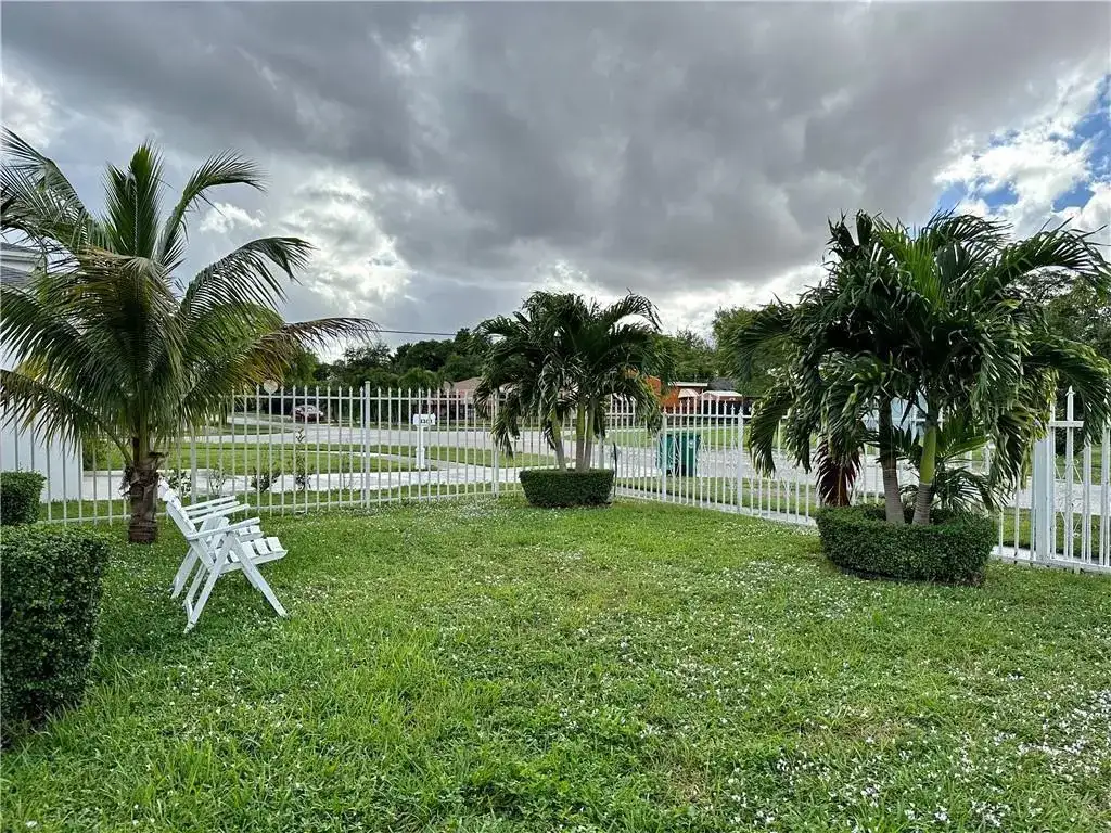 4315 NW 11th Court, Miami FL 33127 photo 4