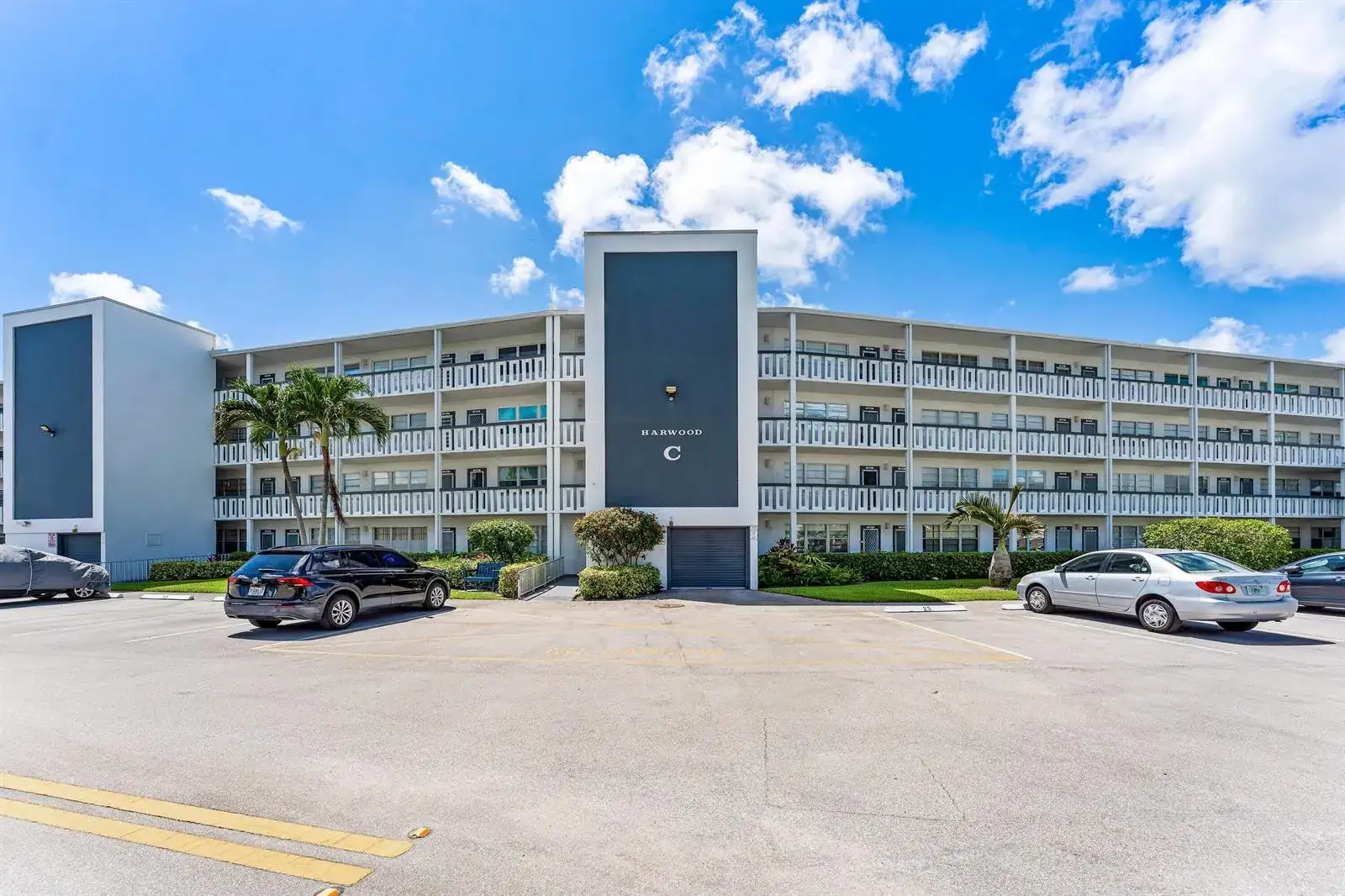 1017 Harwood C, Deerfield Beach FL 33442 photo 2