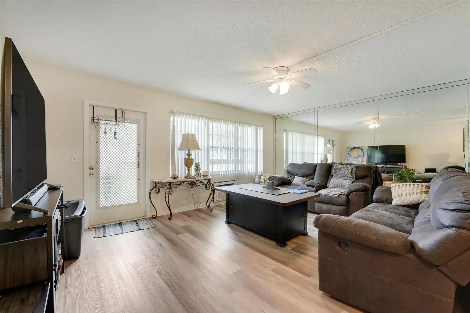 146 Mansfield D, Boca Raton FL 33434 photo 2