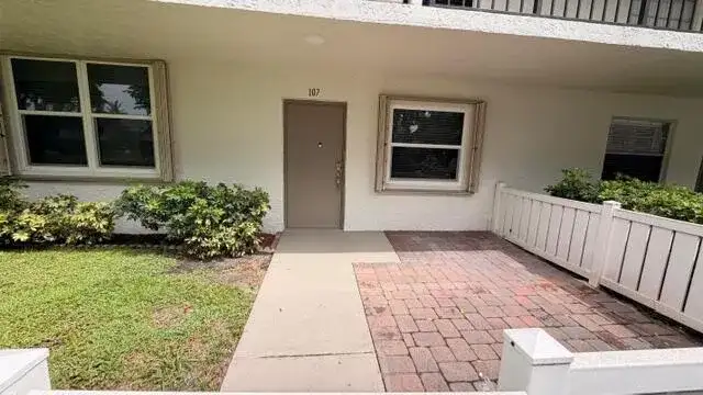 24 Abbey Lane # 107, Delray Beach FL 33446 photo 3