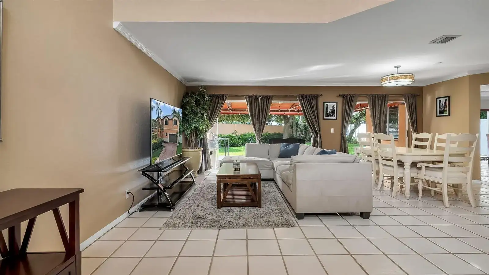 2510 Rampart Way S, Hollywood FL 33026 photo 4