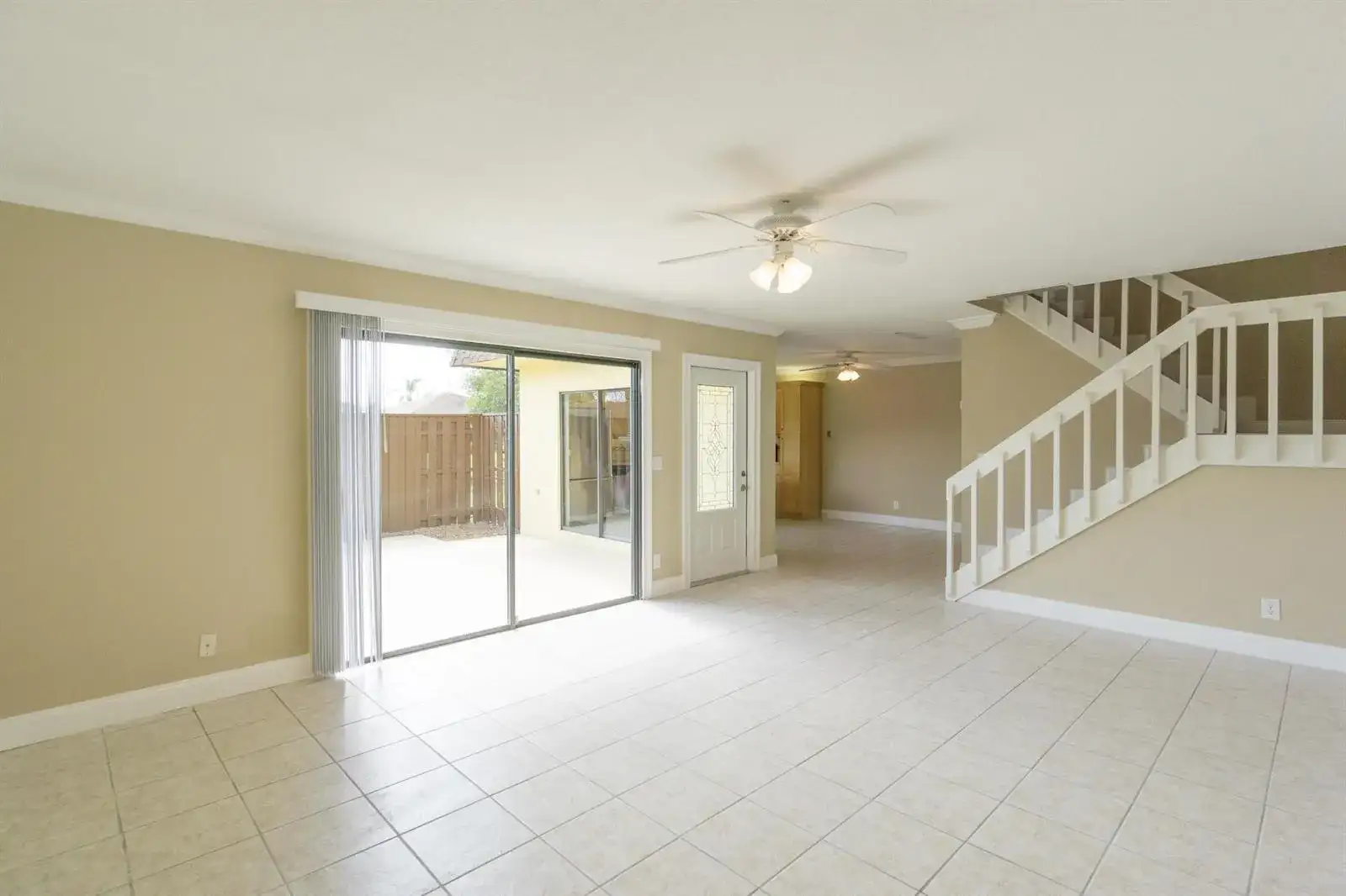 110 N Delaware Boulevard # 15d, Jupiter FL 33458 photo 3