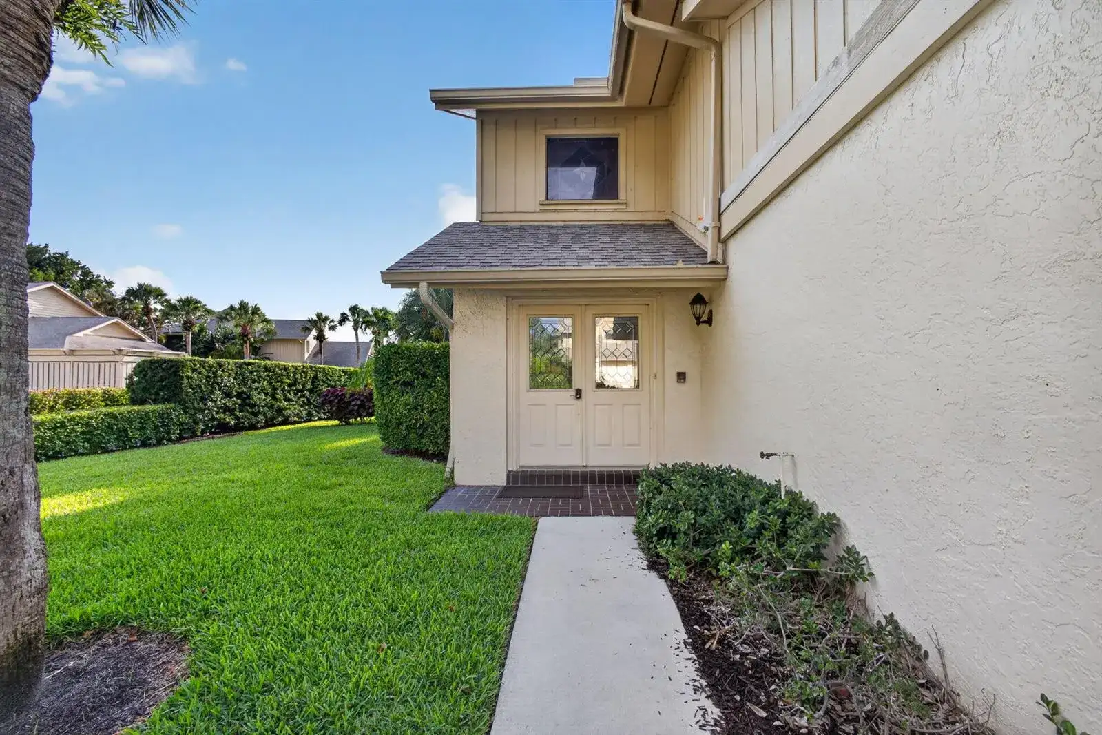 17137 Waterbend Drive # 204, Jupiter FL 33477 photo 2