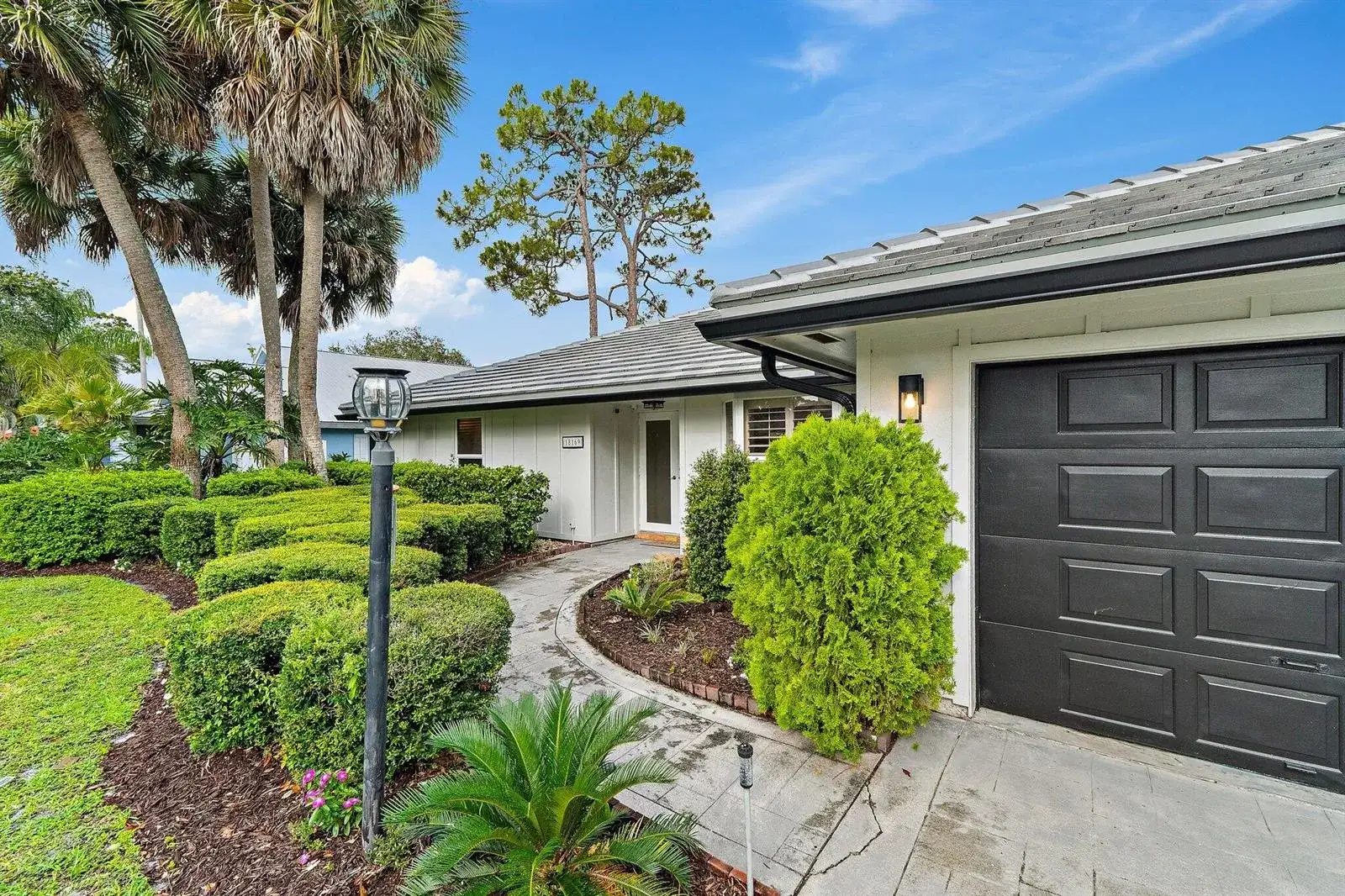 18169 Lake Bend Drive, Jupiter FL 33458 photo 5