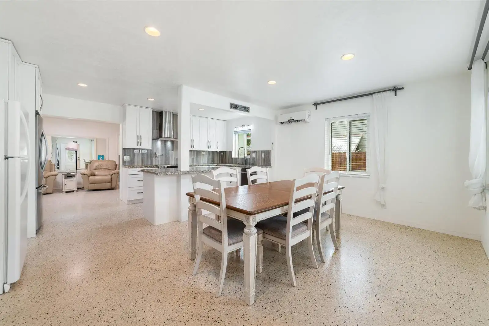245 SW 5th Street, Dania Beach FL 33004 photo 3