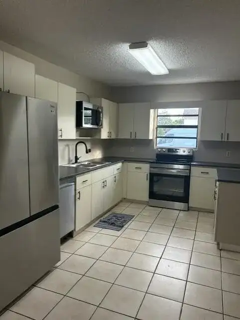 5003 Garden Avenue, West Palm Beach FL 33405 photo 5