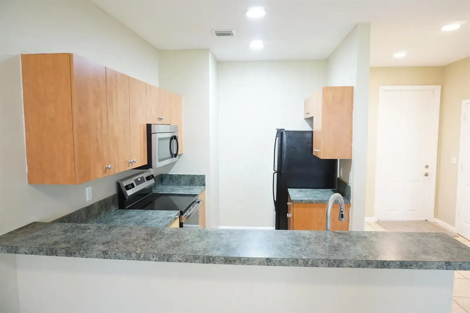 1964 Flamingo Place, Riviera Beach FL 33404 photo 3