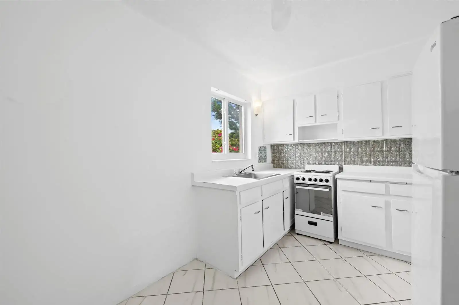 2601 NE 1st Street # 17, Pompano Beach FL 33062 photo 3