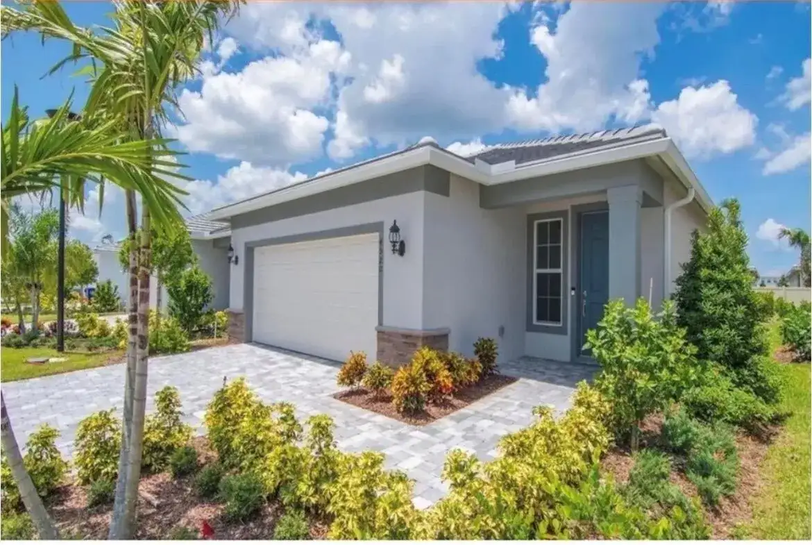 4520 Jolly Roger Manor, Vero Beach FL 32967 photo 2