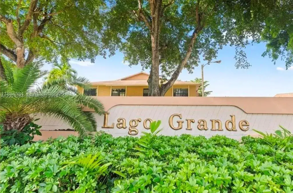 6575 W 27th Court # 46, Hialeah FL 33016 photo 2
