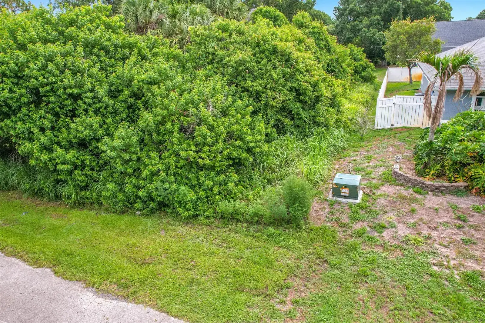 1510 Emerson Lane, Sebastian FL 32958 photo 2