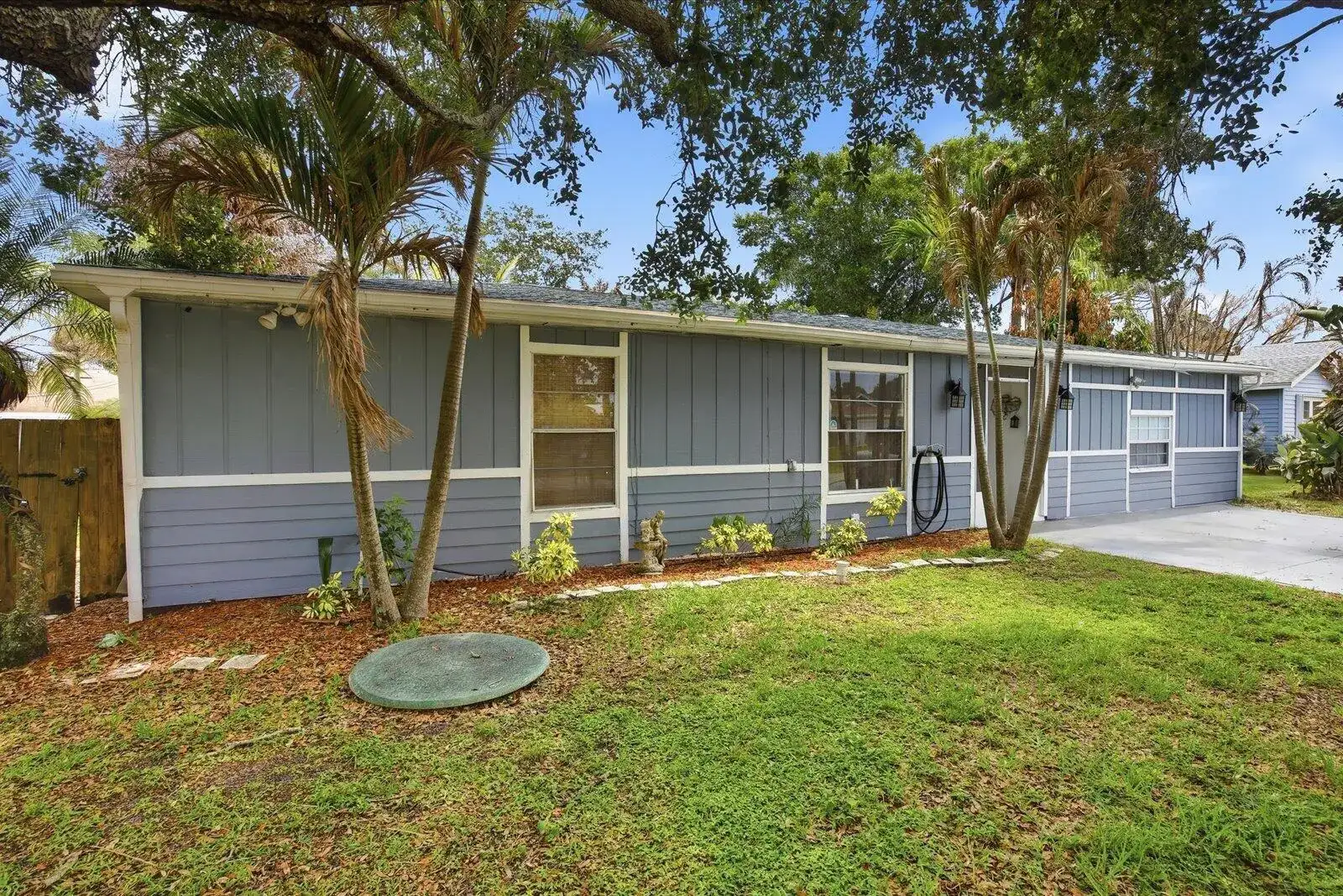 325 NW Dearman Street, Port St. Lucie FL 34983 photo 3