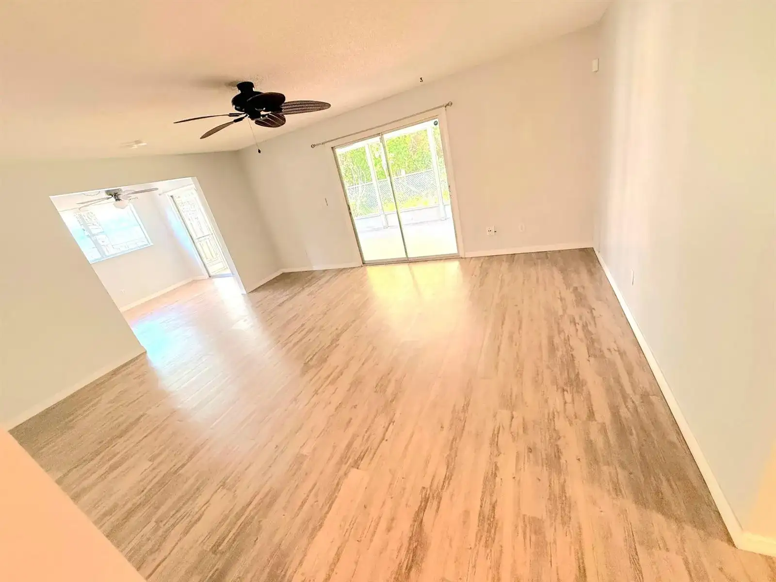 2466 44th Avenue, Vero Beach FL 32966 photo 2