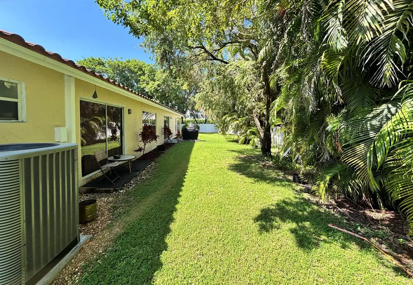 9532 NW 9th Court, Plantation FL 33324 photo 2
