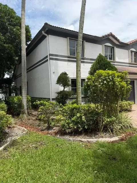 2440 NW 99th Way, Sunrise FL 33322 photo 2