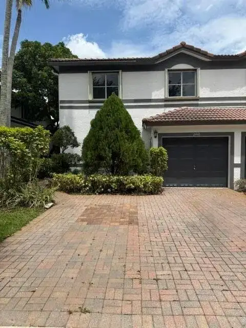 2440 NW 99th Way, Sunrise FL 33322 photo 3