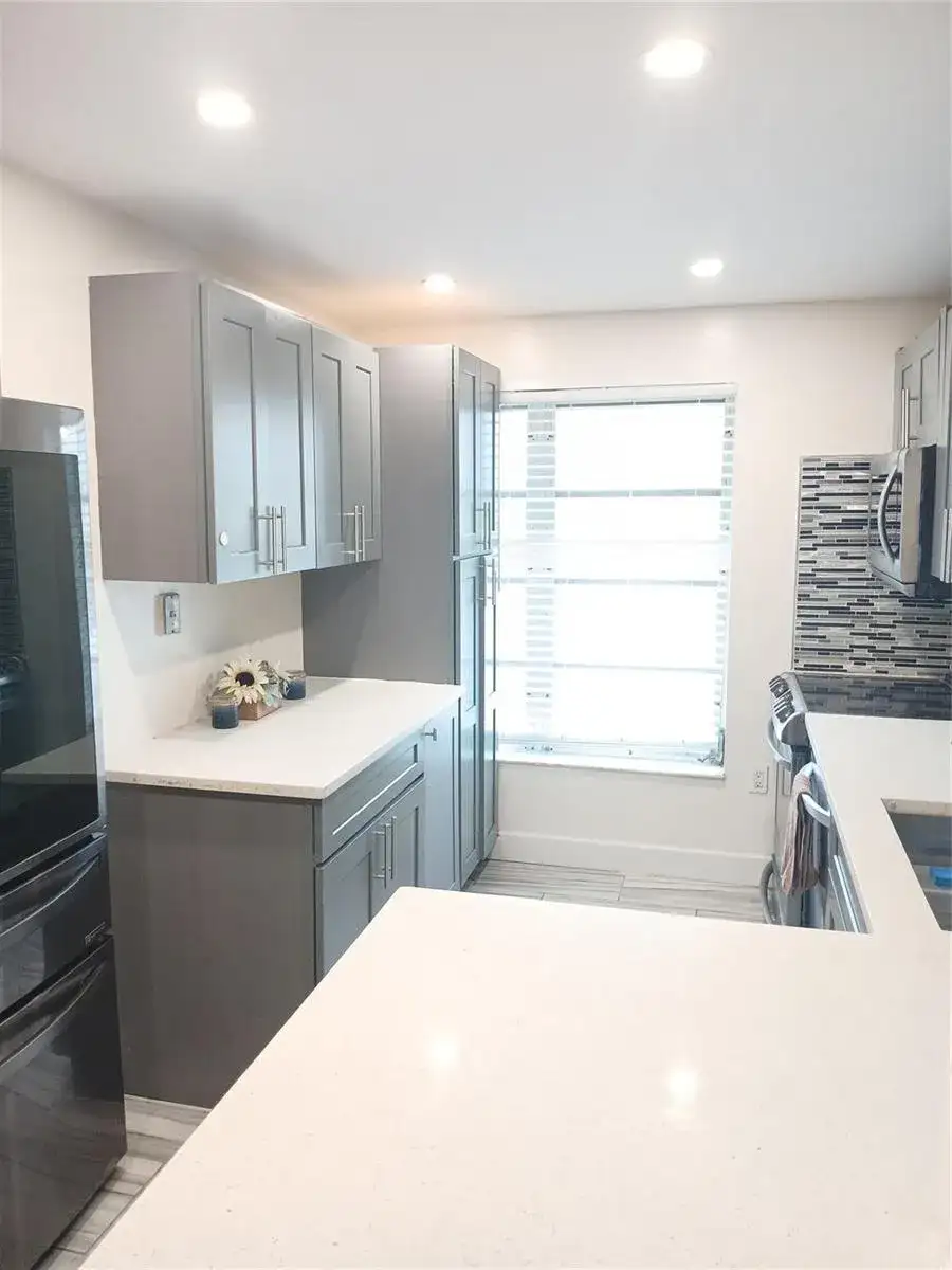 4170 Inverrary Drive # 412, Lauderhill FL 33319 photo 4