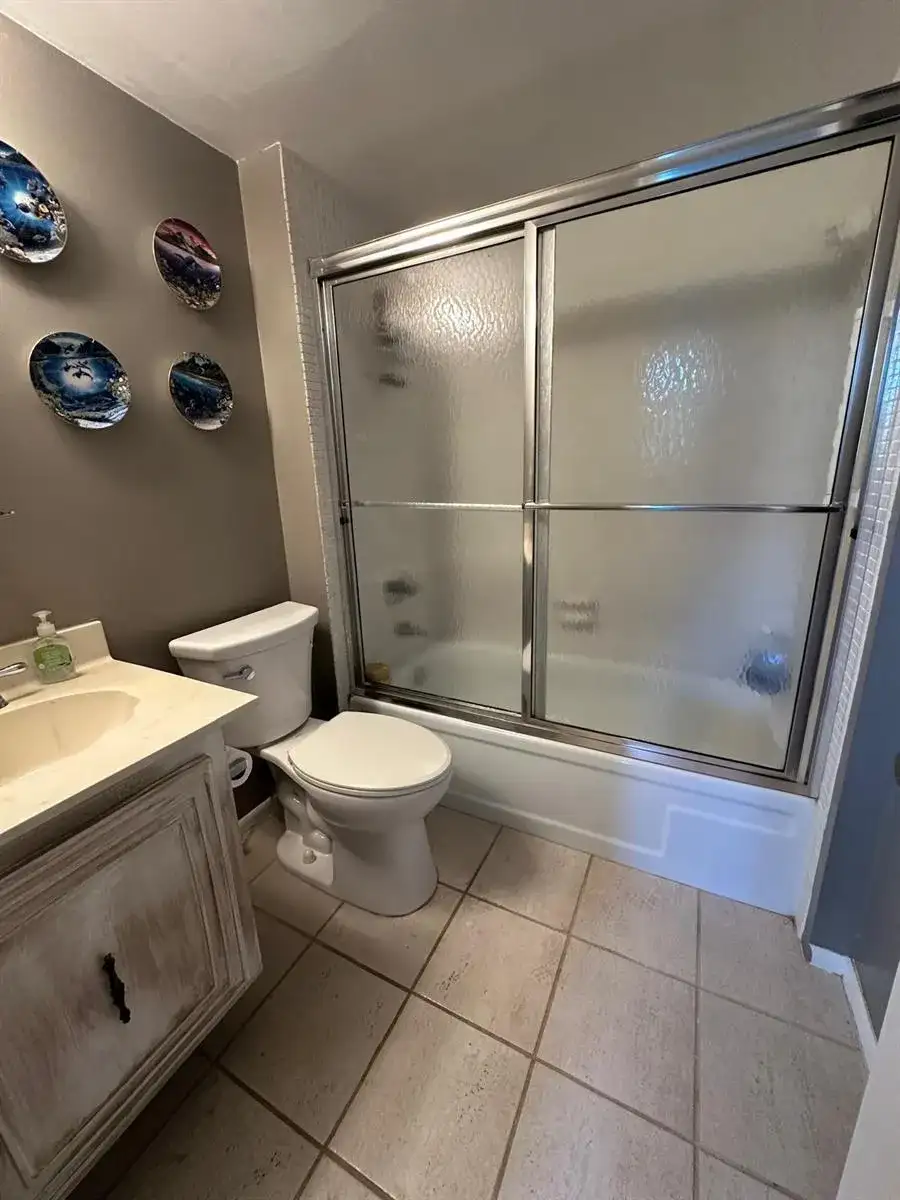 115 Royal Pk Drive # 2g, Oakland Park FL 33309 photo 2