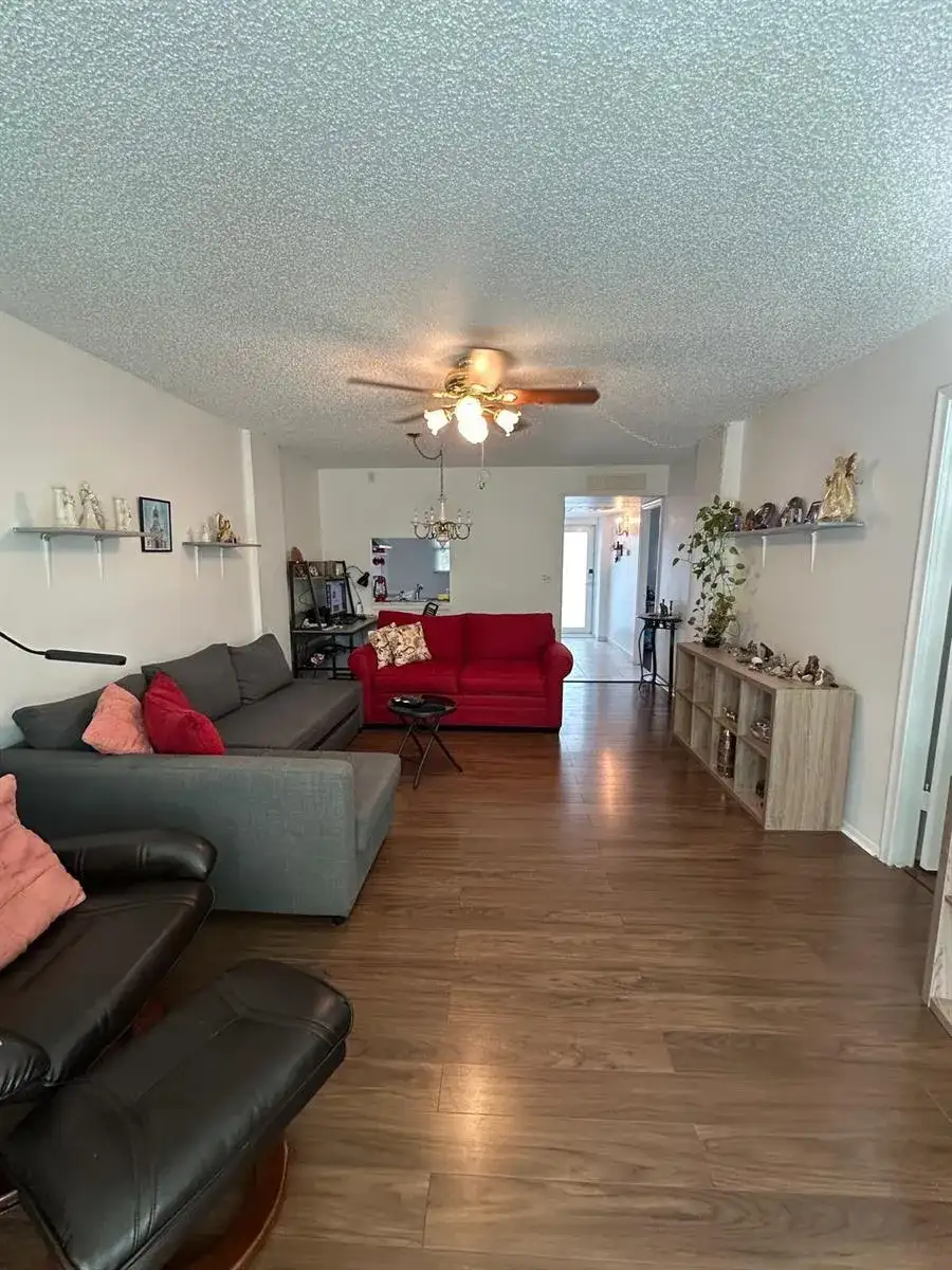 115 Royal Pk Drive # 2g, Oakland Park FL 33309 photo 4
