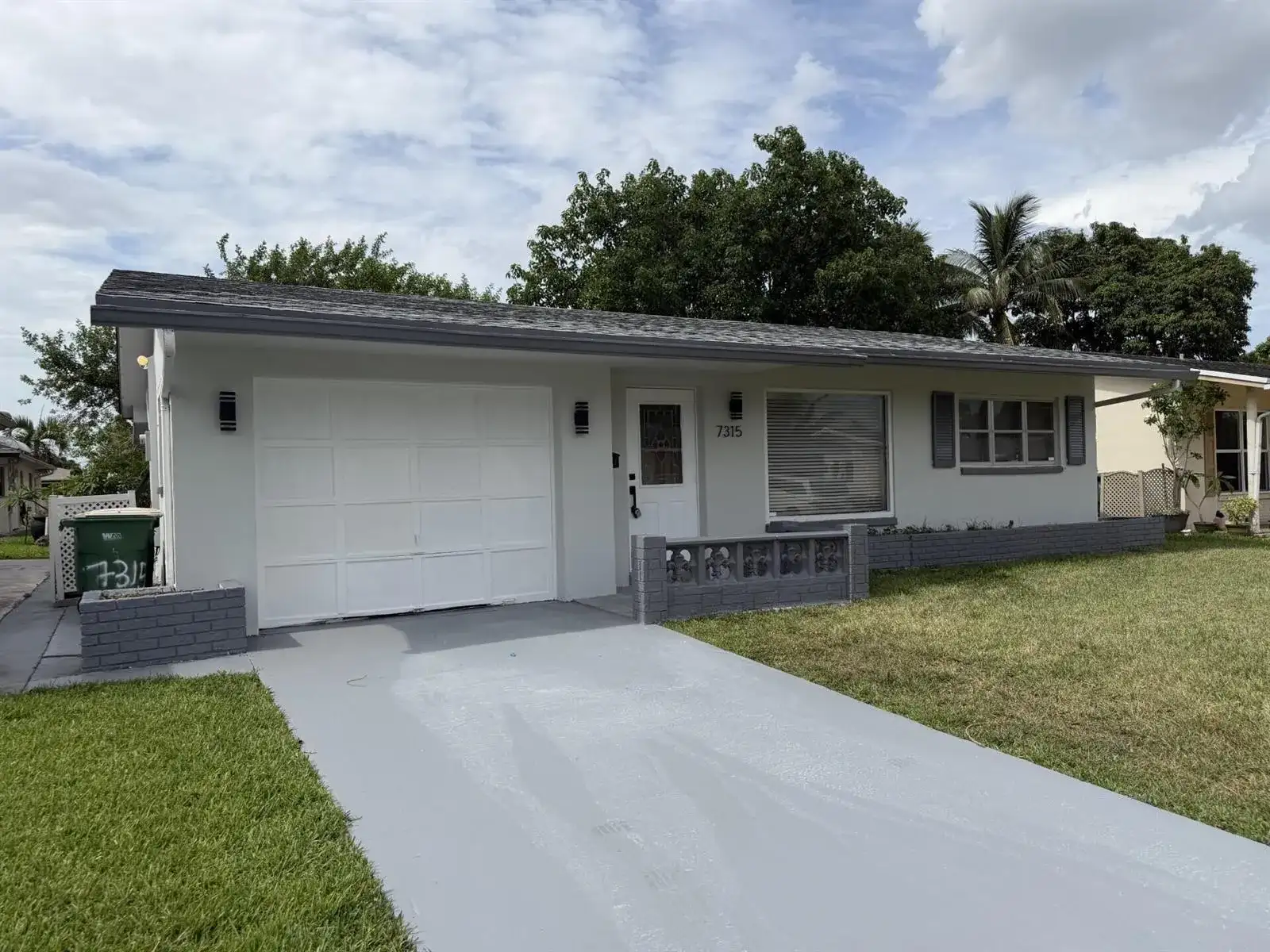 7315 NW 57th Place, Tamarac FL 33321 photo 2