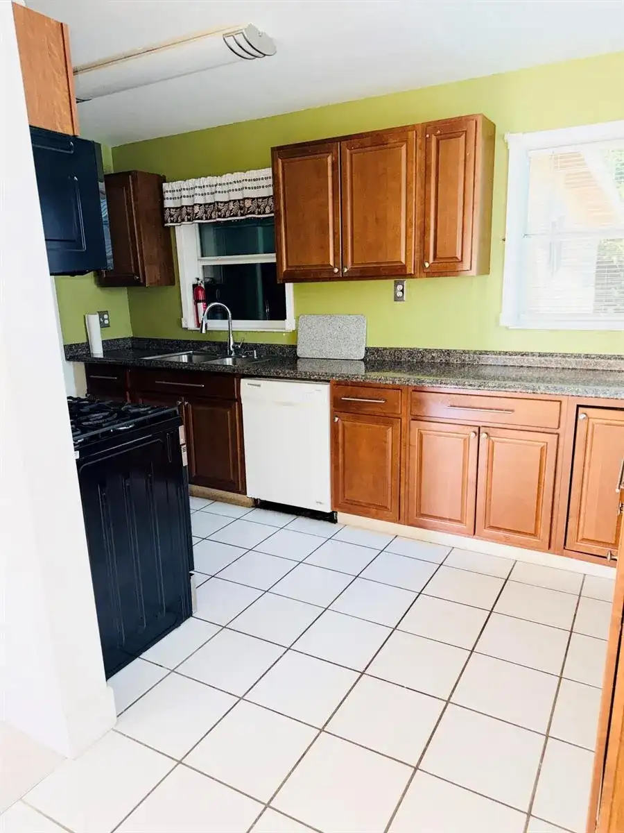 5755 Winfield Boulevard, Margate FL 33063 photo 4