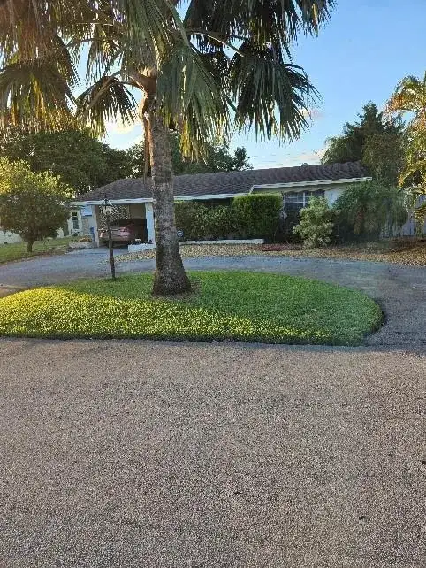 311 NE 42nd Street, Oakland Park FL 33334 photo 3