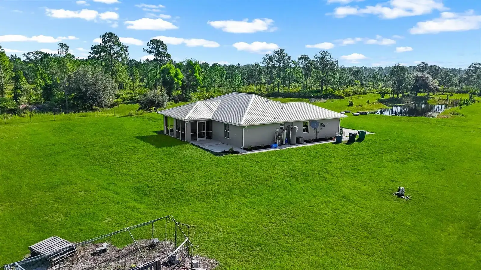 2872 Secretariat Drive, FL 33935 photo 5
