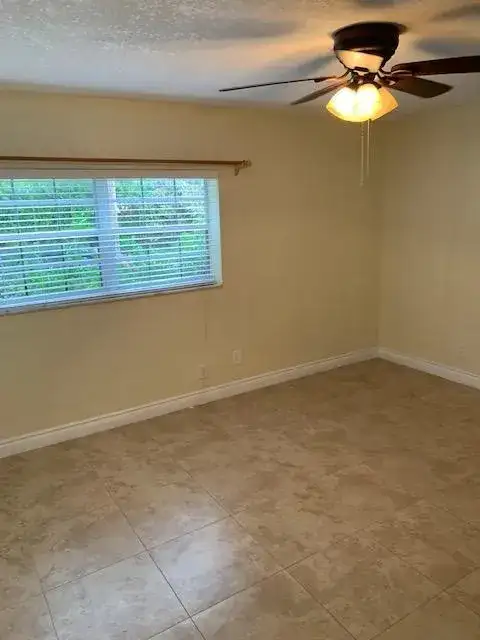 1907 NE 2nd Street # 2, Deerfield Beach FL 33441 photo 4