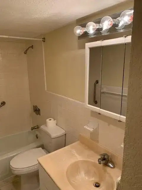 1907 NE 2nd Street # 2, Deerfield Beach FL 33441 photo 5