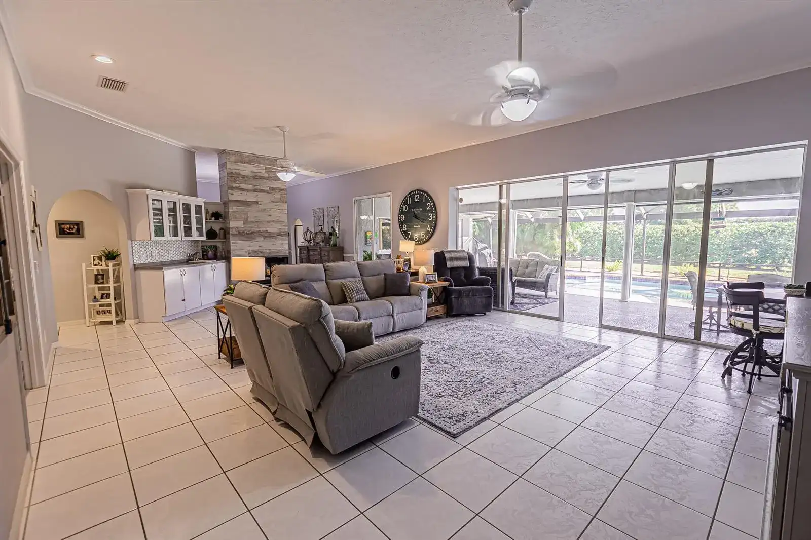 1375 SW Bent Pine Cove, Port St. Lucie FL 34986 photo 4
