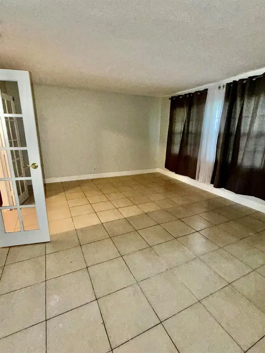 9392 Affirmed Lane, Boca Raton FL 33496 photo 5