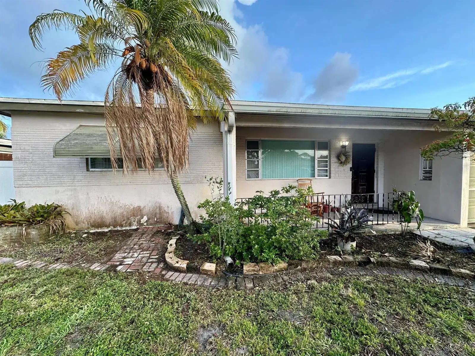 7000 SW 11th Street, Pembroke Pines FL 33023 photo 2