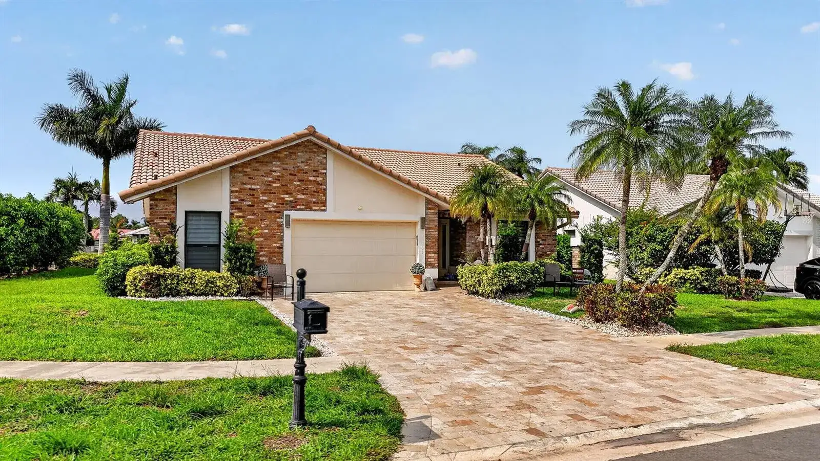 10065 Camelback Lane, Boca Raton FL 33498 photo 2