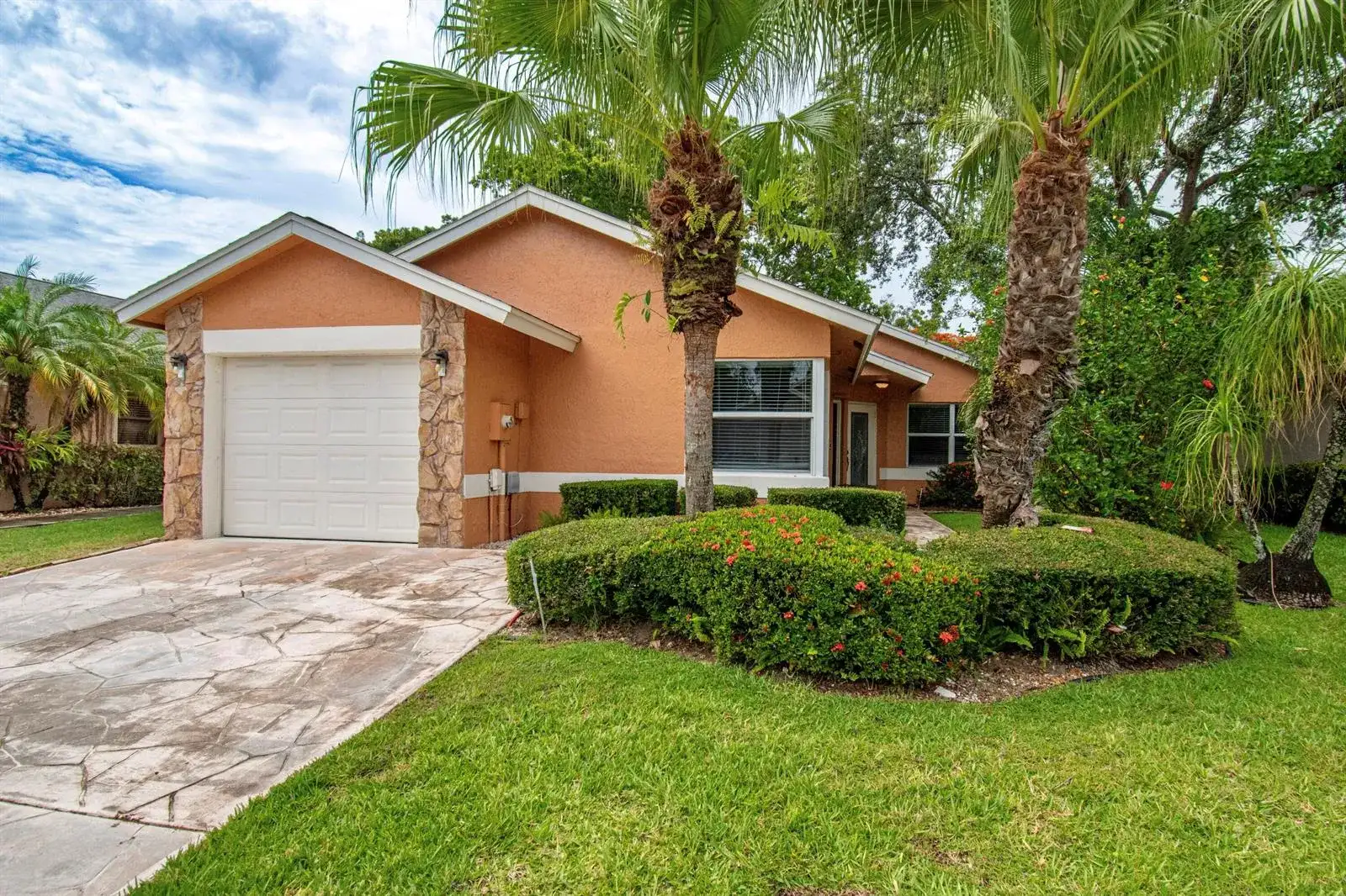 7601 Martinique Boulevard, Boca Raton FL 33433 photo 2