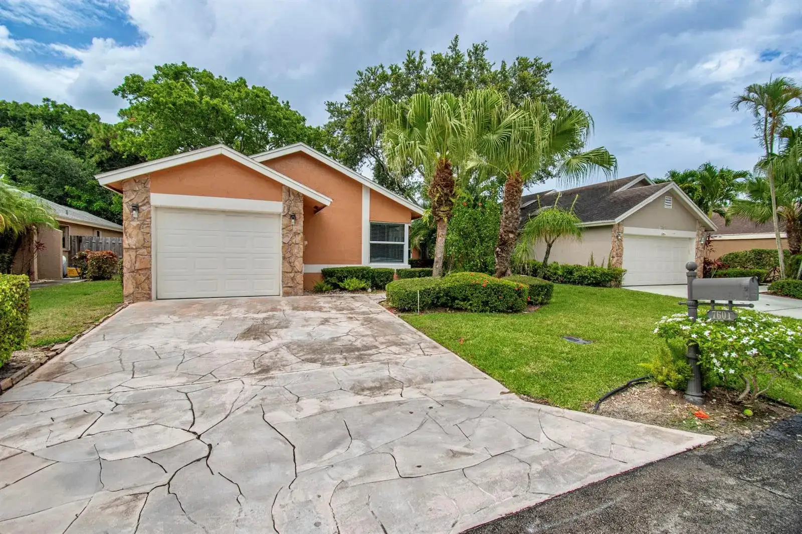 7601 Martinique Boulevard, Boca Raton FL 33433 photo 3