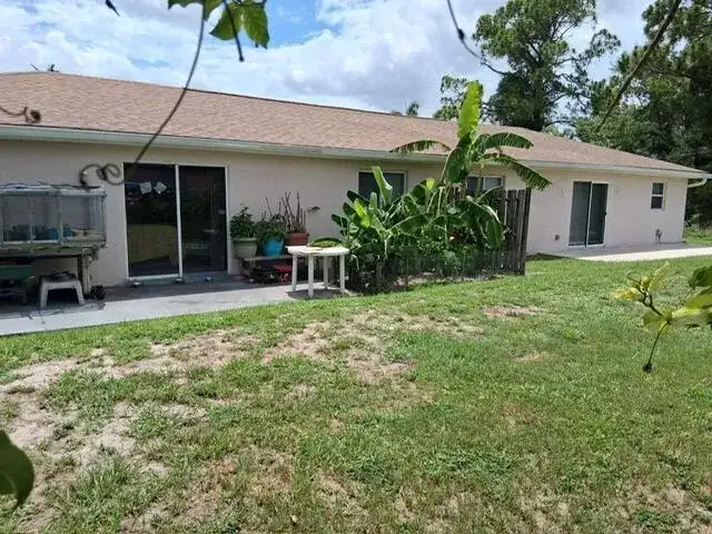 113 S John Ave Avenue S, Lehigh Acres FL 33973 photo 2