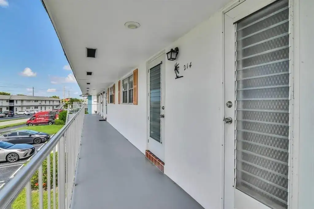 1116 Lake Terrace # 214, Boynton Beach FL 33426 photo 5