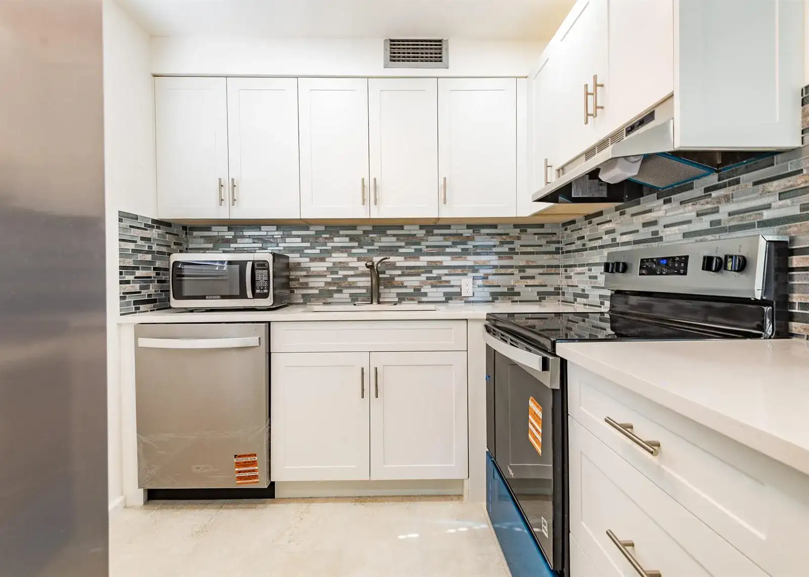 67 Fanshaw B # 670, Boca Raton FL 33434 photo 3