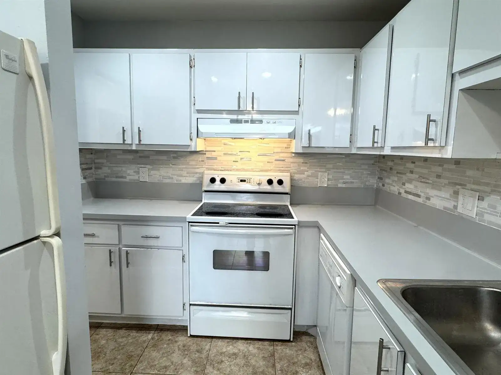 1100 Boxwood Drive # 101, Delray Beach FL 33445 photo 2