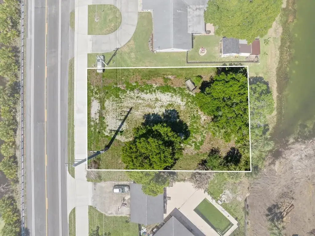 6204 Emerson Avenue, Fort Pierce FL 34951 photo 3