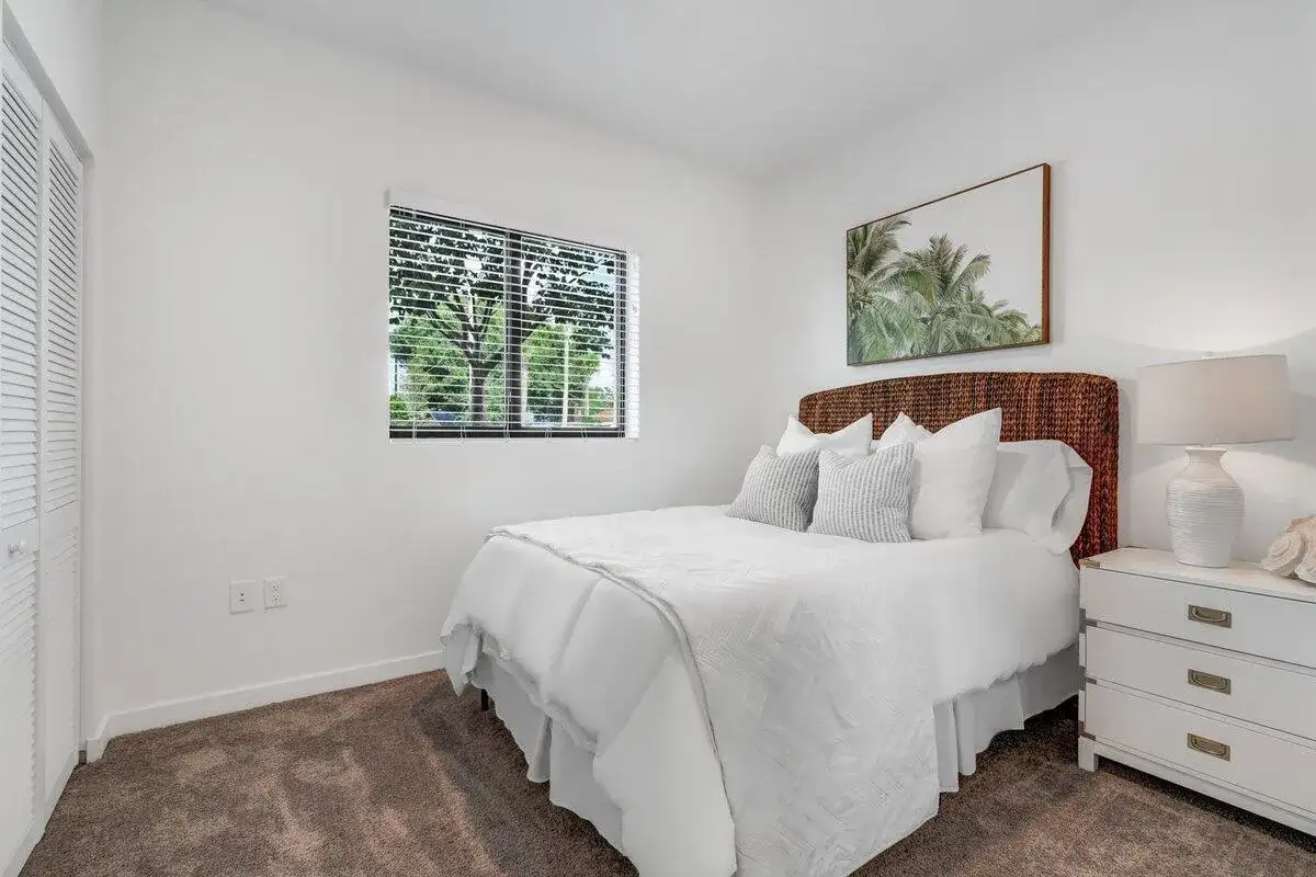 4290 Lakewood Road Unit 204, FL 33461 photo 5
