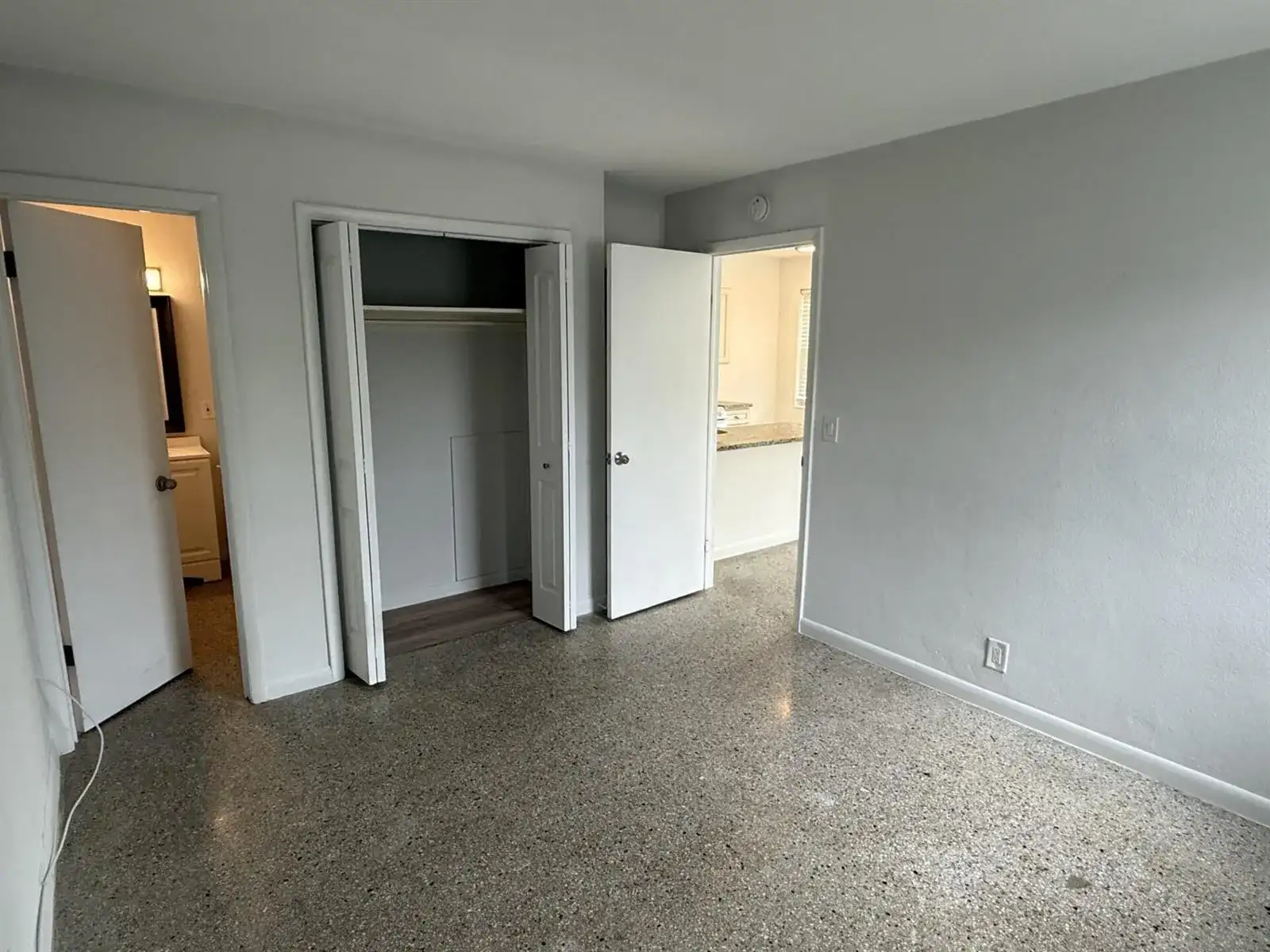 1118 N H Street # 4, FL 33460 photo 5