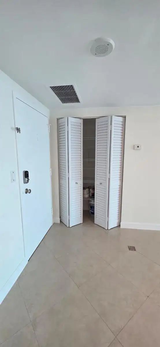 11111 Biscayne Boulevard # 427, Miami FL 33181 photo 2
