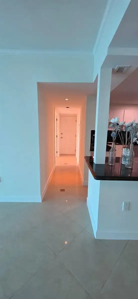 11111 Biscayne Boulevard # 427, Miami FL 33181 photo 4